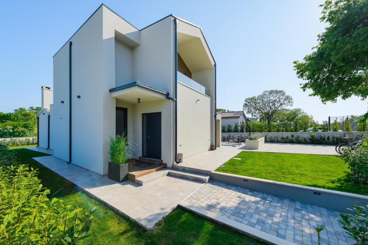 Villa Nobu Mali Vareski Exterior photo